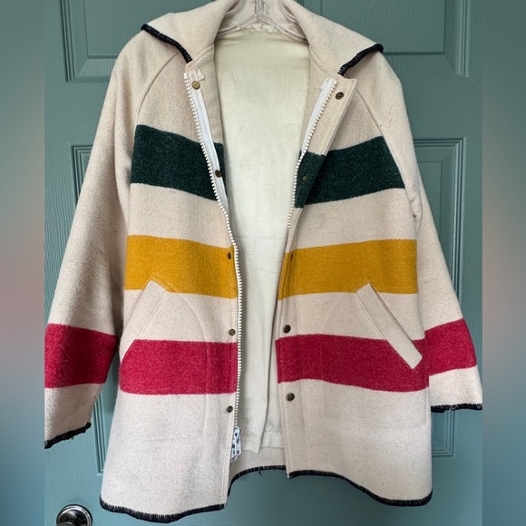 VINTAGE WOMEN'S WOOLRICH WOOLEN MILLS STRIPED HOODED JACKET COAT like PENDLETON - Picture 1 of 10
